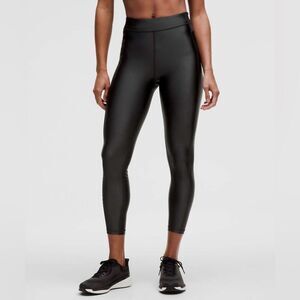 🏷️NWT Satin Shine High-Rise Tight 25"